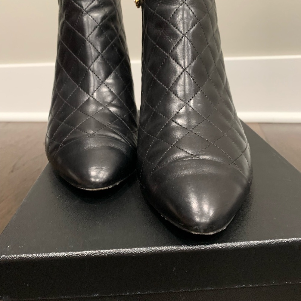 Chanel booties color black size 40 - Picture 6 of 10